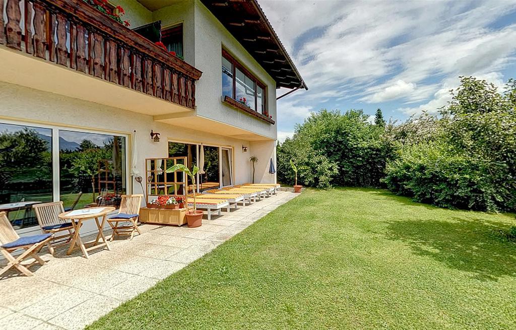 Beautyfarm Landhaus Servus Velden am Woerthersee Exterior photo